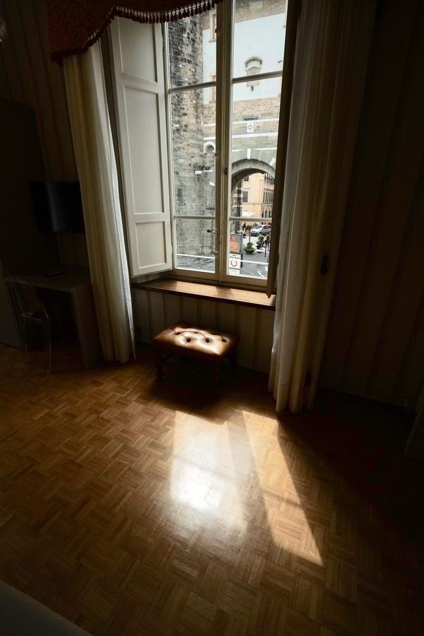 La Terrazza Di Via Elisa Panzió Lucca Kültér fotó