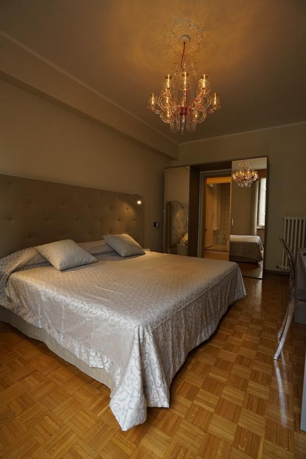 La Terrazza Di Via Elisa Panzió Lucca Kültér fotó