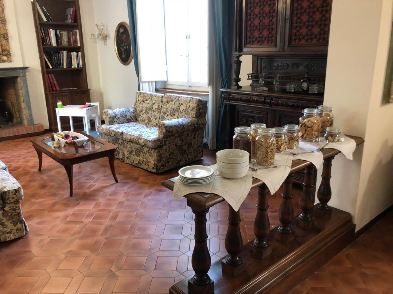 La Terrazza Di Via Elisa Panzió Lucca Kültér fotó